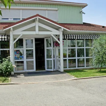 Fasthotel Muret 2* Saubens